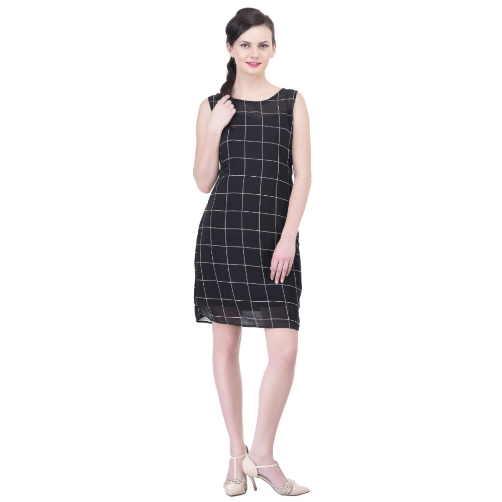 53610378864_cb25eb67b0_o_d-1000x1000-1.webp Generic Women's Cotton Blend Checked Sleeveless Sheath Dress (Black) - Image 1