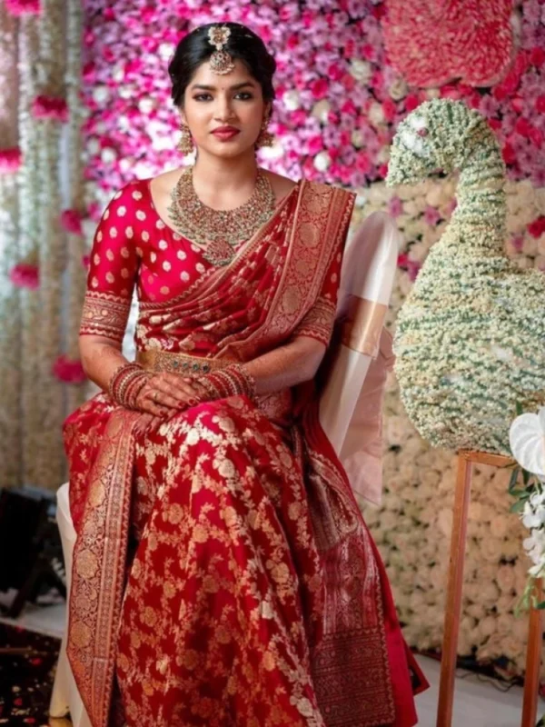 Women's Litchi silk Printed Saree With Unstitched Blouse (Red)