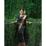 Women's Litchi silk Printed Saree With Unstitched Blouse (Green) - Image 3