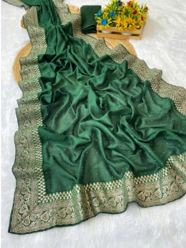 Women's Silk Embroidred Saree With Unstitched Blouse 5.5Mtr (Dark Green)